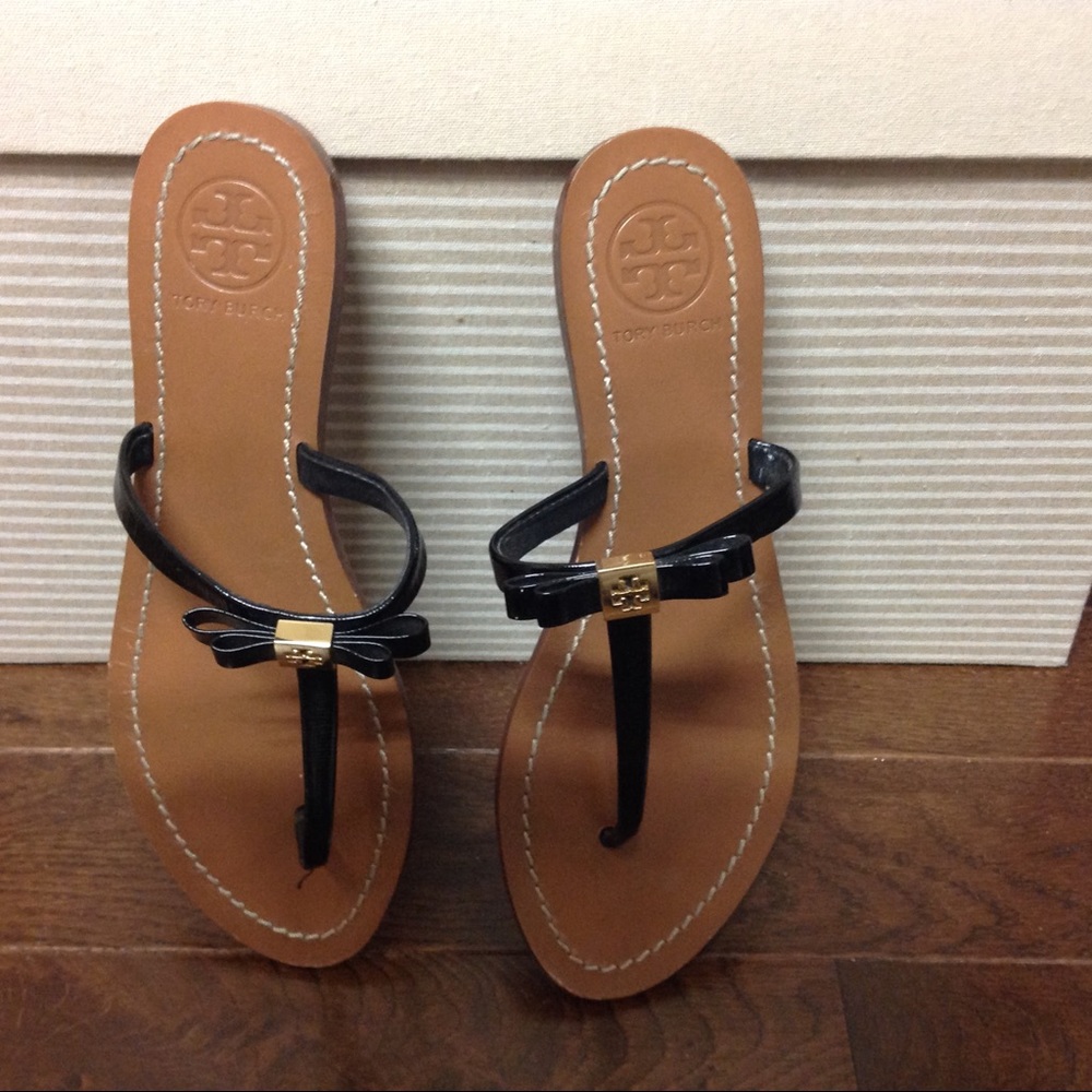 Tory Burch black leather thong sandals